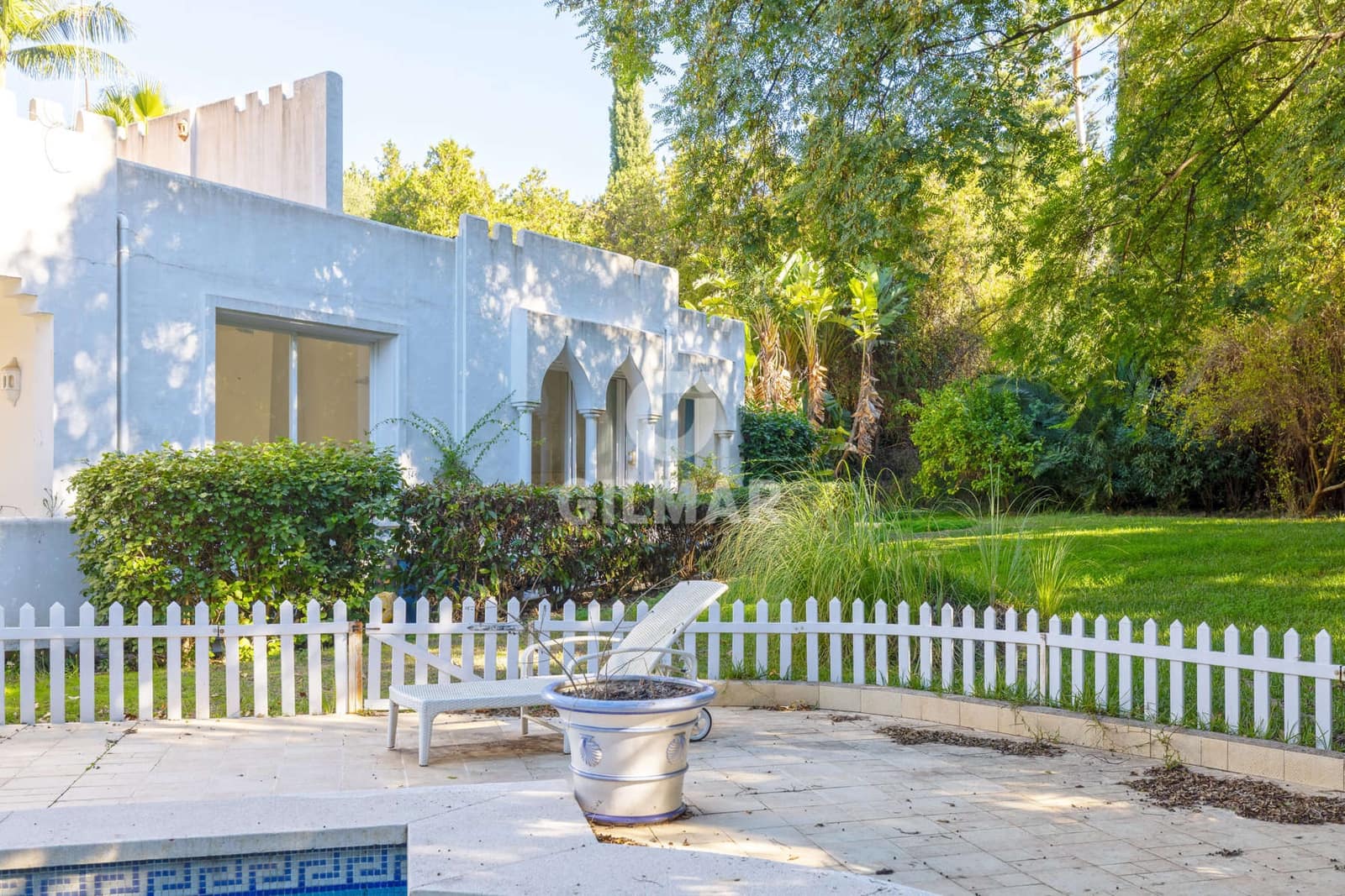 4 sypialnia Willa na sprzedaż w El Paraiso - 1 850 000 € (Ref: 9424026)