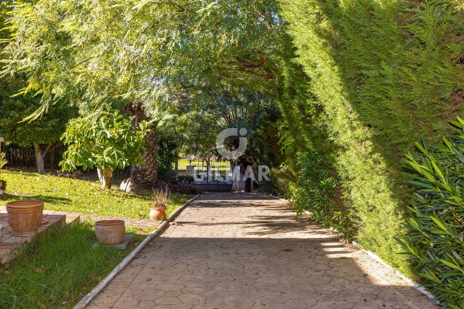 4 sypialnia Willa na sprzedaż w El Paraiso - 1 850 000 € (Ref: 9424026)