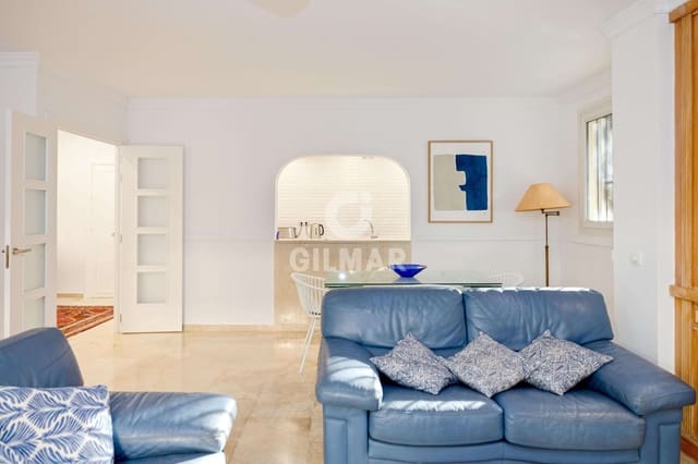 3 quarto Apartamento para venda em Playa Bajadilla - Puertos, Marbella com piscina garagem - 790 000 € (Ref: 9424109)