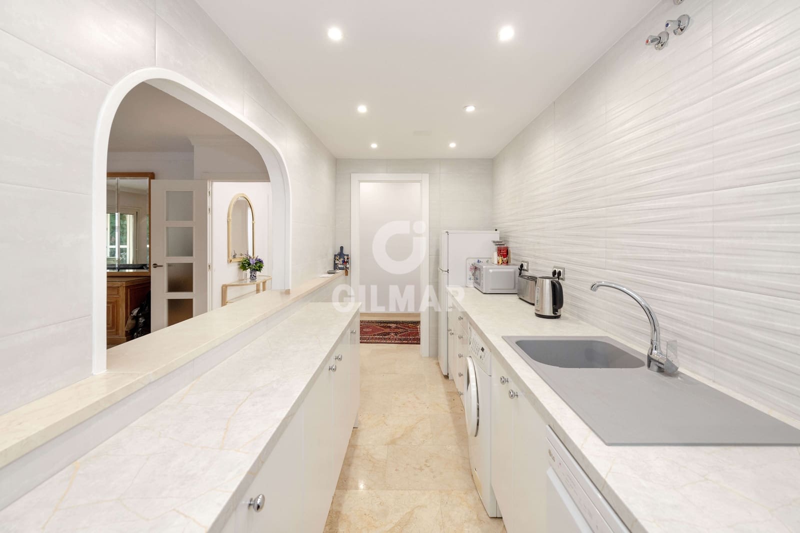 3 soverom Leilighet til salgs i Marbella med svømmebasseng garasje - € 790 000 (Ref: 9424109)