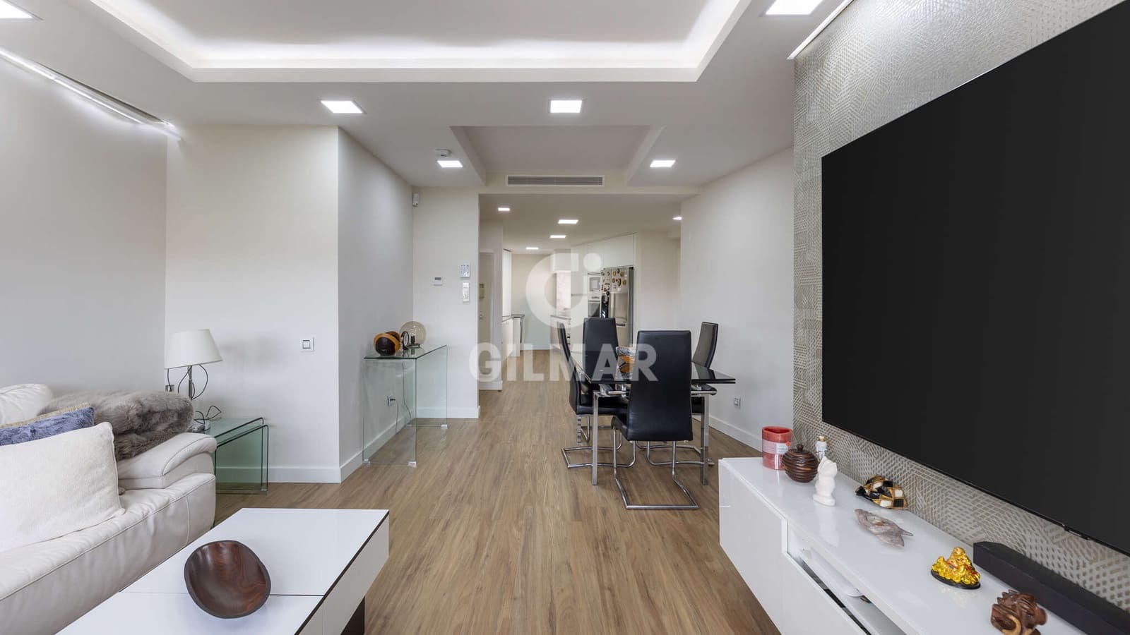 2 slaapkamer Flat te koop in Las Palmas de Gran Canaria met garage - € 325.000 (Ref: 9426243)