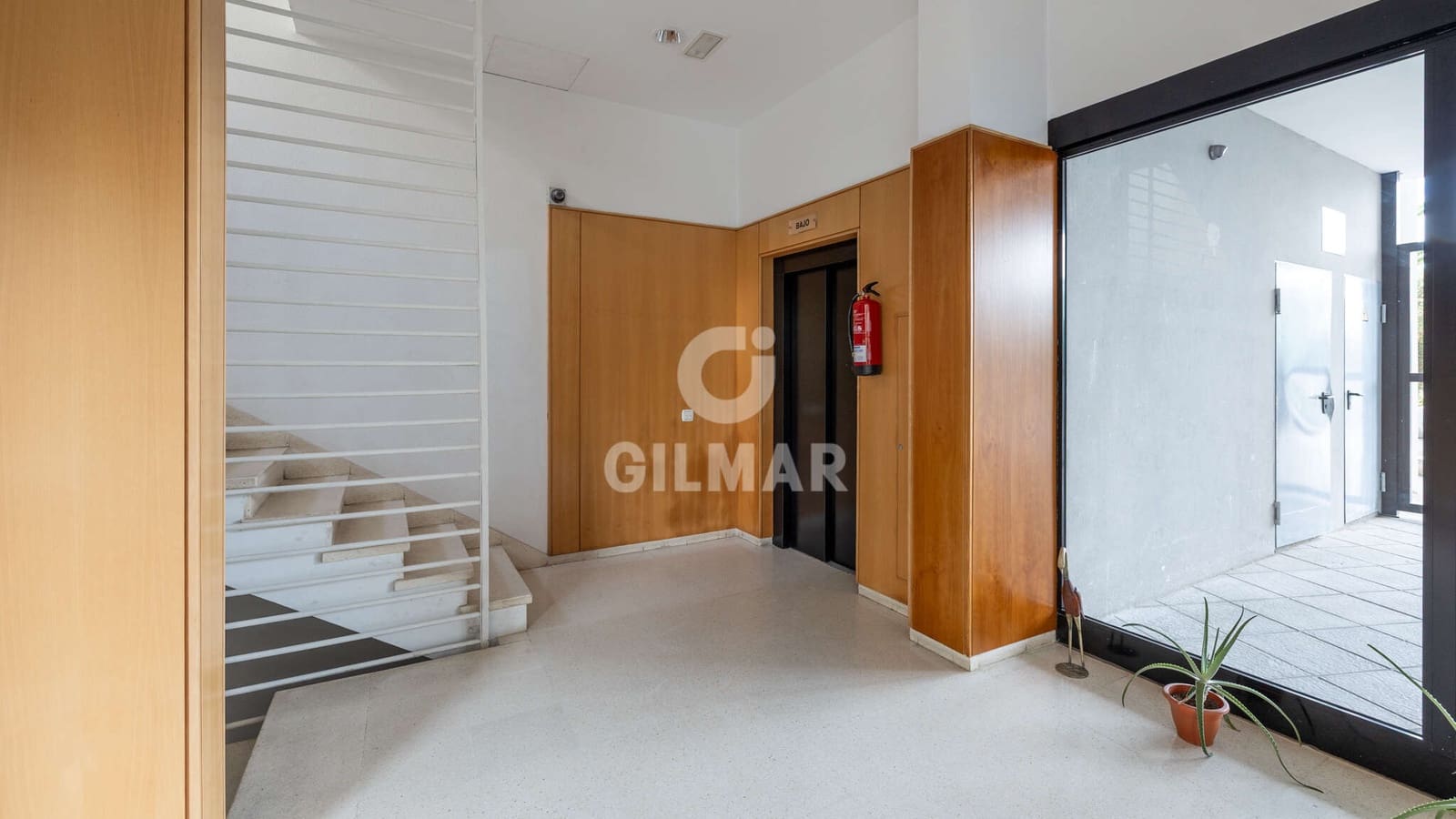 2 slaapkamer Flat te koop in Las Palmas de Gran Canaria met garage - € 325.000 (Ref: 9426243)