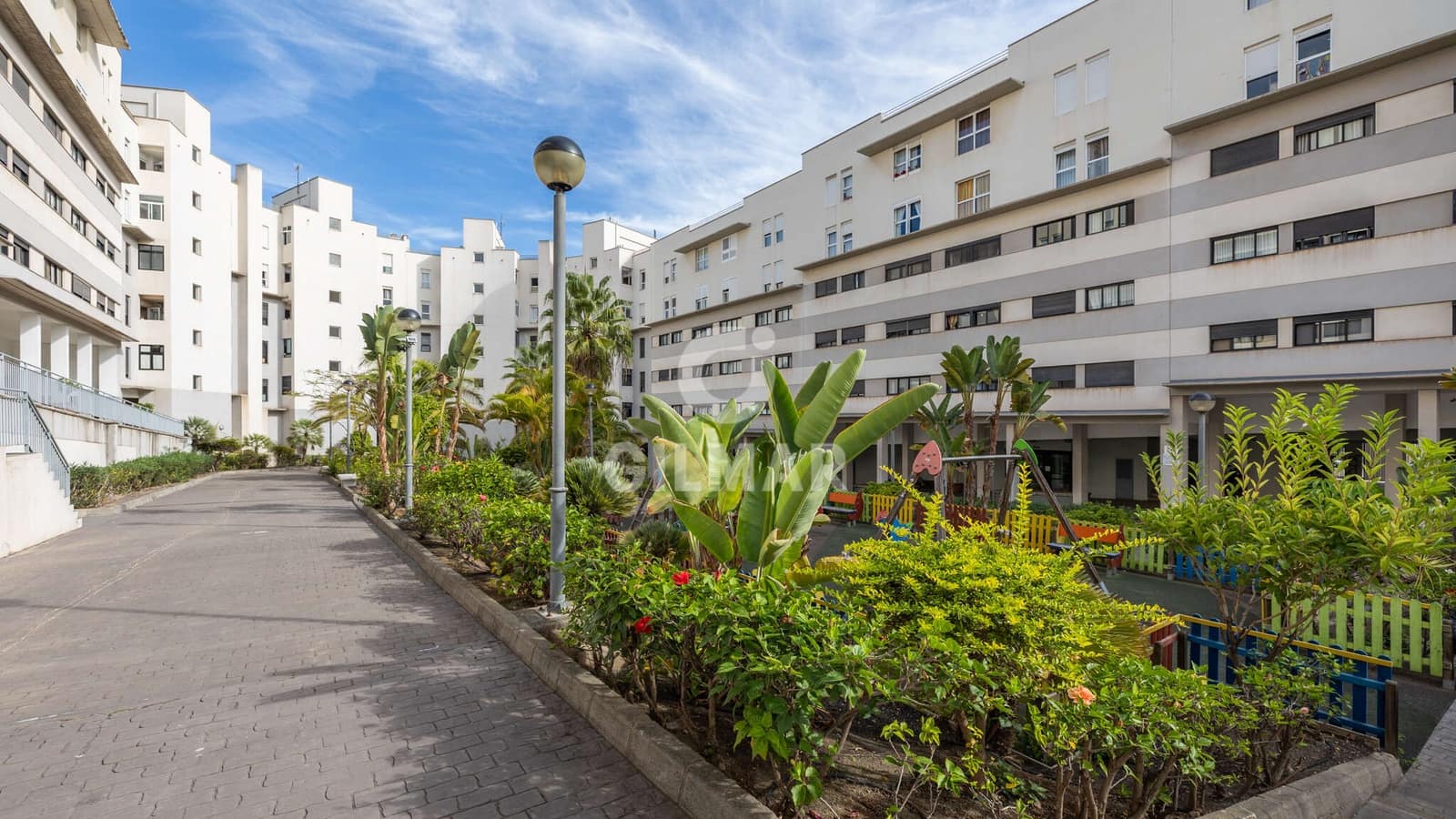 2 slaapkamer Flat te koop in Las Palmas de Gran Canaria met garage - € 325.000 (Ref: 9426243)