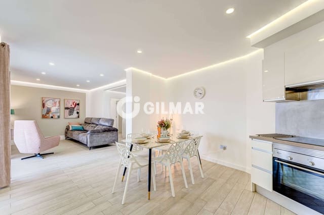 3 soverom Leilighet til salgs i Playa Paraiso, Adeje med svømmebasseng garasje - € 660 000 (Ref: 9429039)