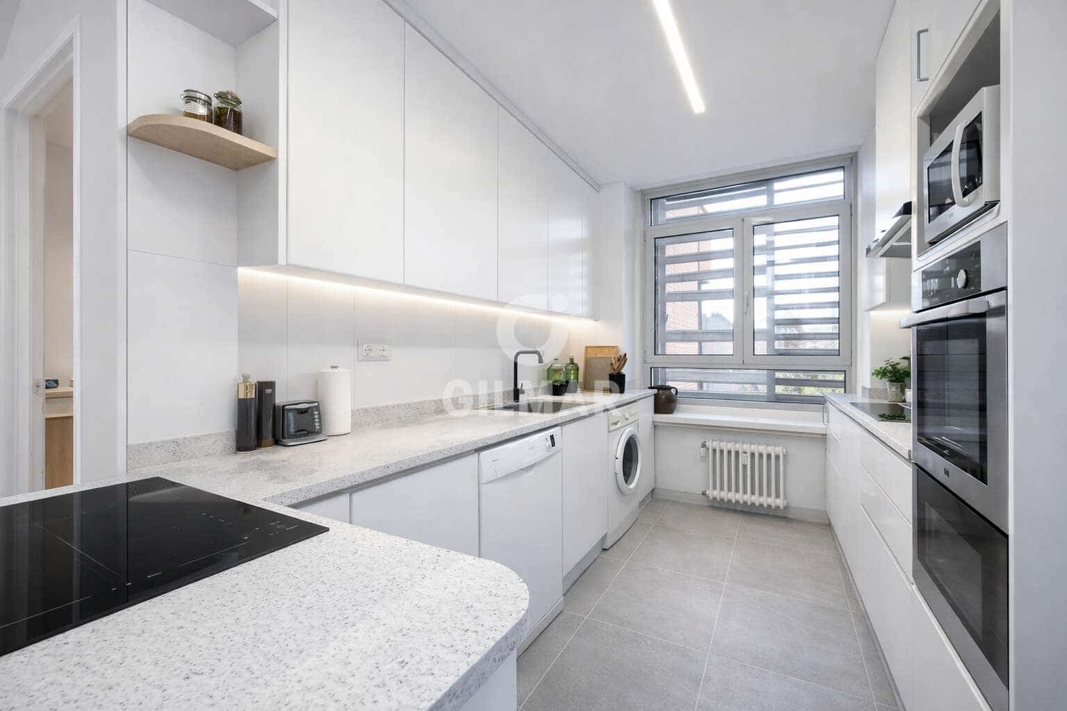 5 sovrum Lägenhet till salu i Madrid stad med pool garage - 1 390 000 € (Ref: 9429471)