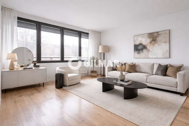 5 soveværelse Lejlighed til salg i Fuentelareina, Madrid by med swimmingpool garage - € 1.290.000 (Ref: 9429471)