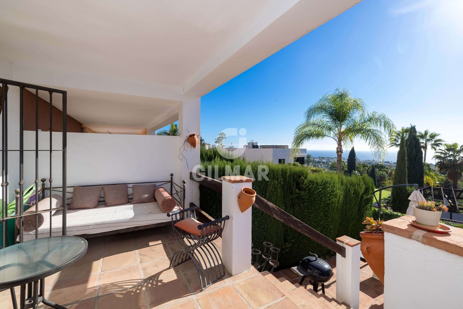 3 slaapkamer Rijtjeshuis te koop in Marbella met zwembad garage - € 790.000 (Ref: 9432818)