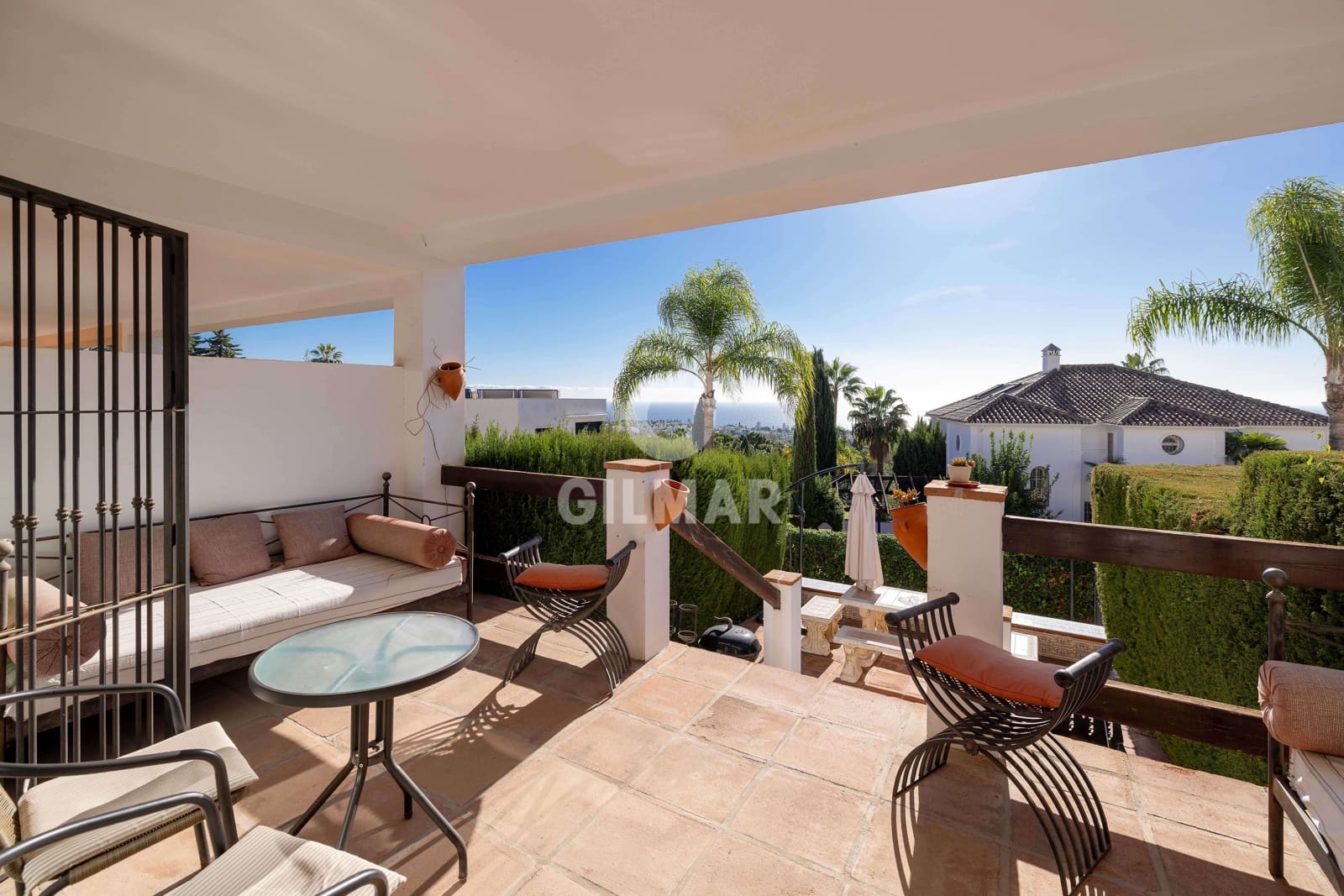 3 slaapkamer Rijtjeshuis te koop in Marbella met zwembad garage - € 790.000 (Ref: 9432818)