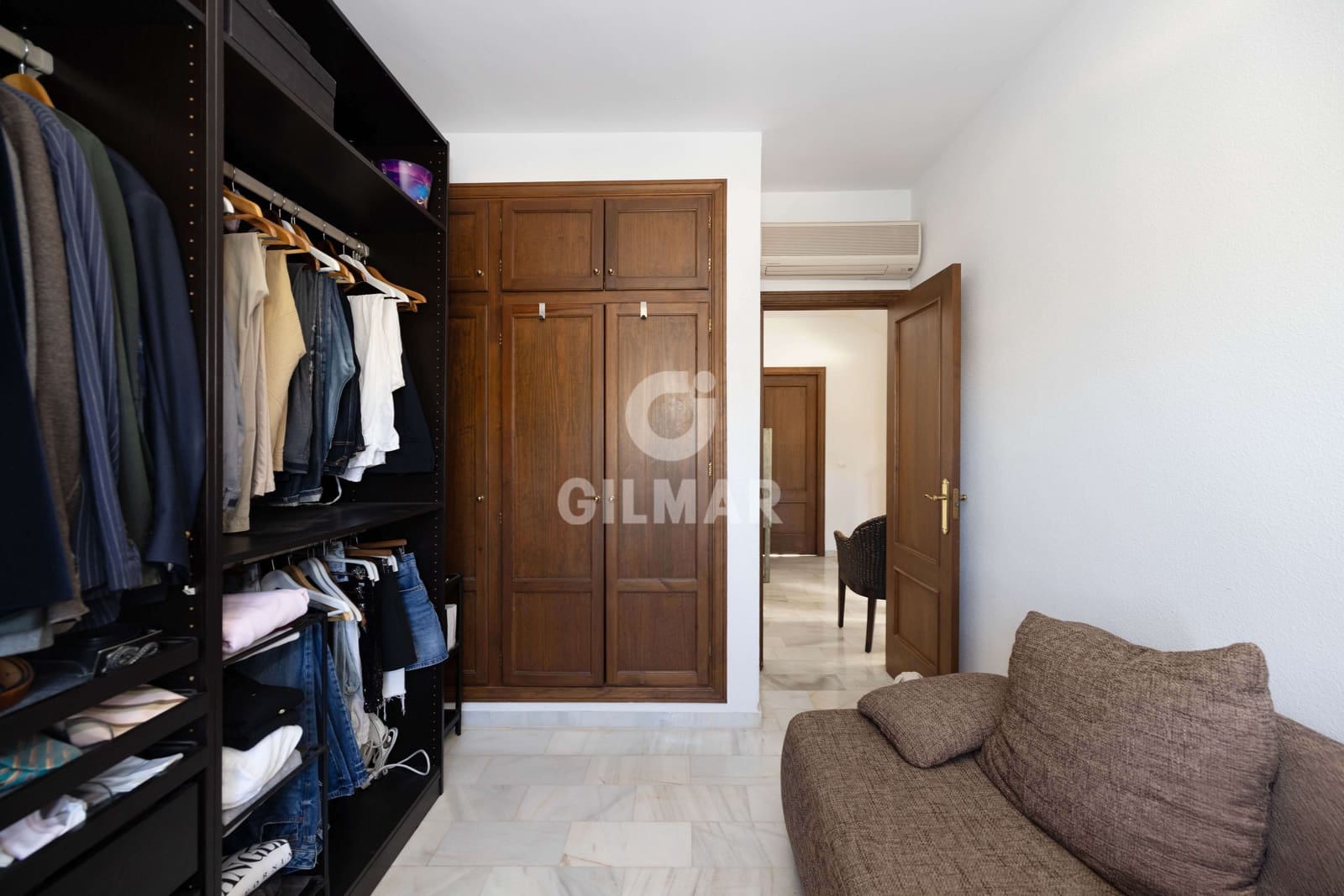 3 slaapkamer Rijtjeshuis te koop in Marbella met zwembad garage - € 790.000 (Ref: 9432818)