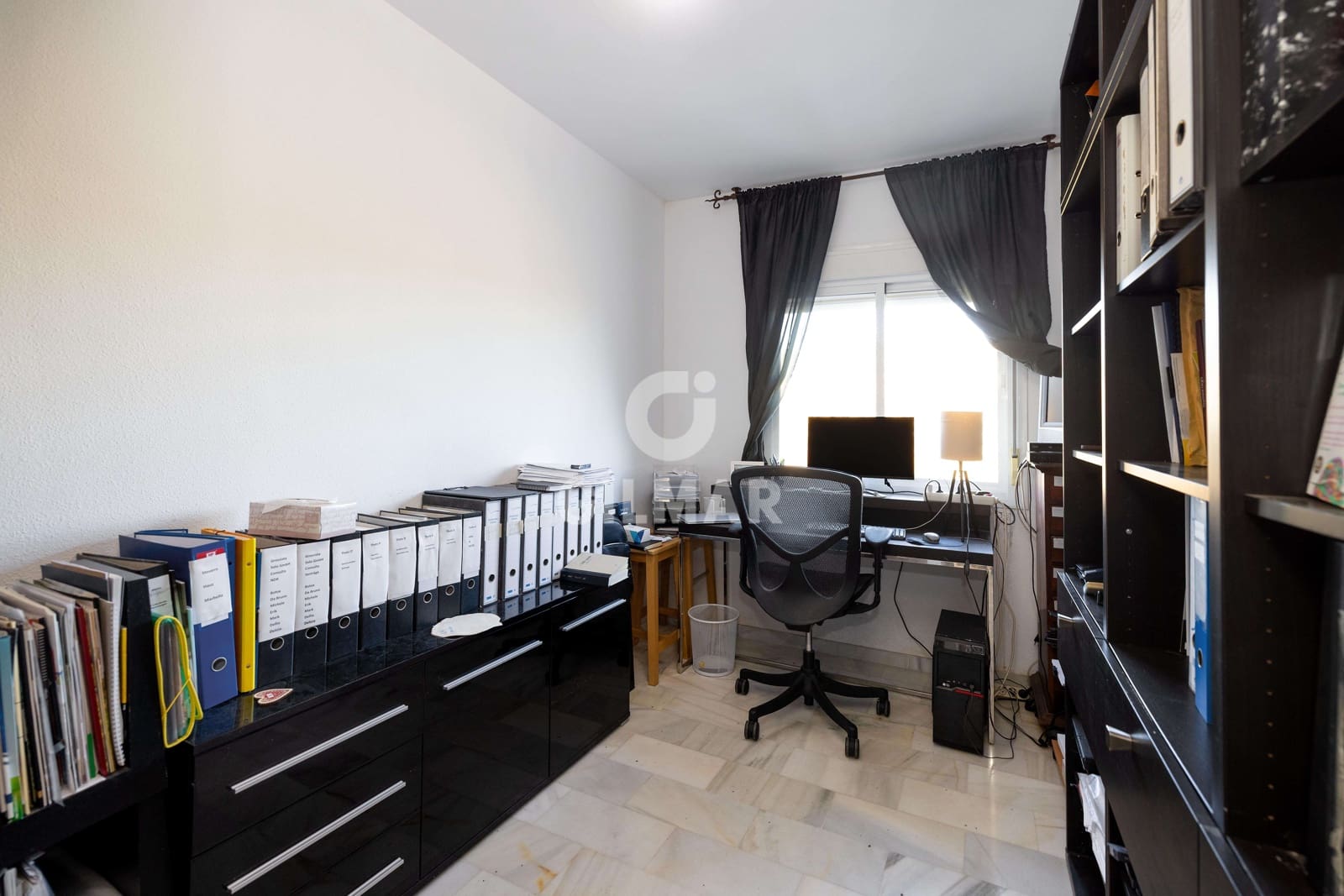 3 slaapkamer Rijtjeshuis te koop in Marbella met zwembad garage - € 790.000 (Ref: 9432818)