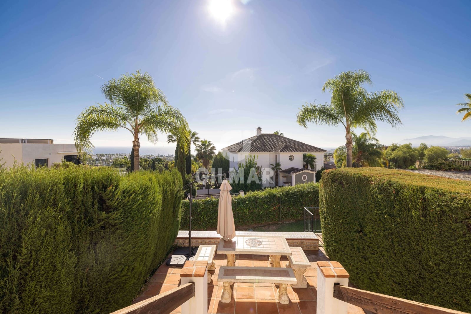 3 slaapkamer Rijtjeshuis te koop in Marbella met zwembad garage - € 790.000 (Ref: 9432818)