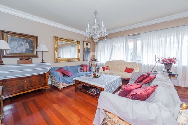 6 soverom Leilighet til salgs i Ciudad Universitaria, Madrid by med svømmebasseng garasje - € 1 490 000 (Ref: 9435027)