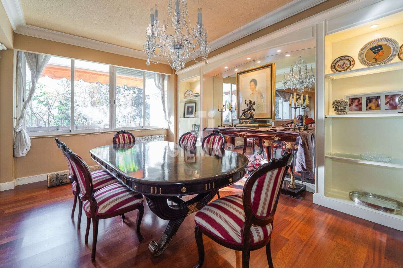 6 soverom Leilighet til salgs i Madrid by med svømmebasseng garasje - € 1 490 000 (Ref: 9435027)