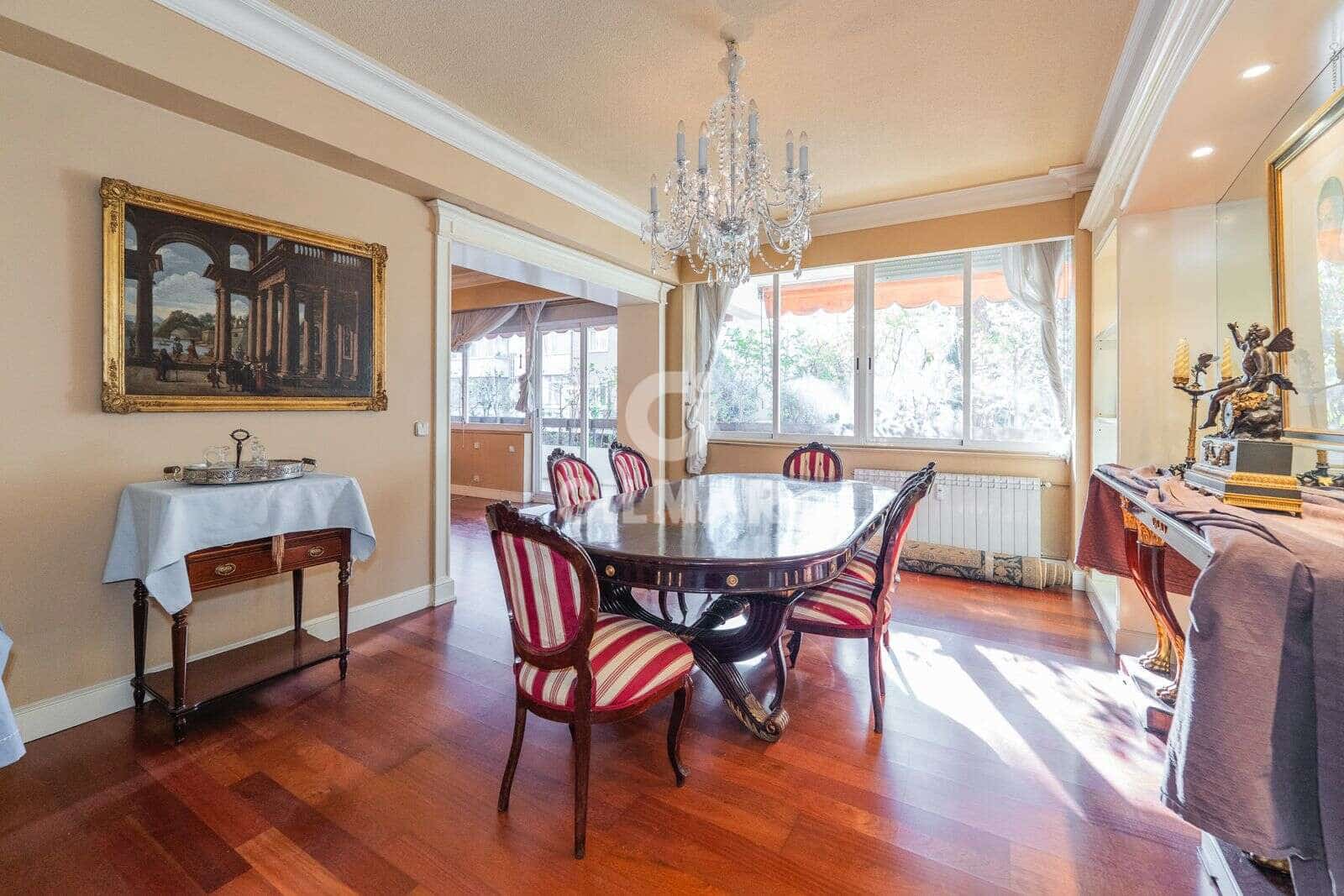 6 soverom Leilighet til salgs i Madrid by med svømmebasseng garasje - € 1 490 000 (Ref: 9435027)