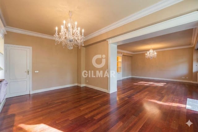 6 camera da letto Appartamento in vendita in Ciudad Universitaria, Madrid città con piscina garage - 1.350.000 € (Rif: 9435027)