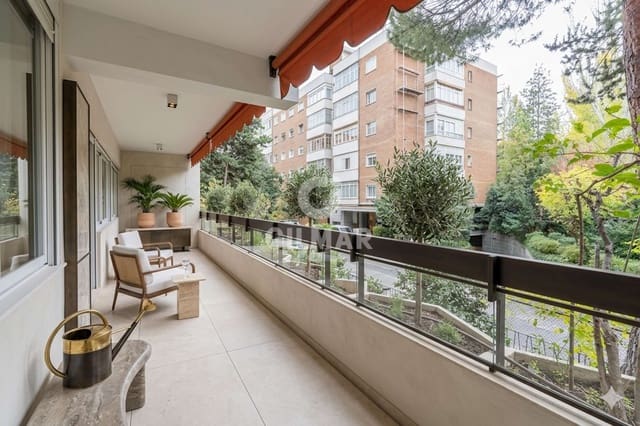 6 camera da letto Appartamento in vendita in Ciudad Universitaria, Madrid città con piscina garage - 1.350.000 € (Rif: 9435027)