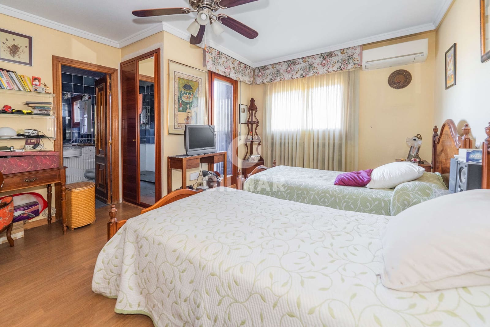 7 quarto Moradia Geminada para venda em Madrid cidade com piscina garagem - 1 490 000 € (Ref: 9436516)