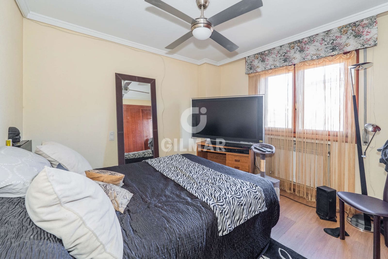 7 quarto Moradia Geminada para venda em Madrid cidade com piscina garagem - 1 490 000 € (Ref: 9436516)