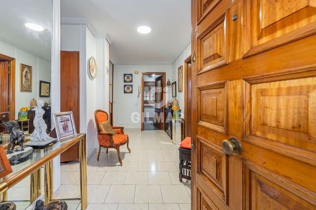 7 quarto Moradia Geminada para venda em Peñagrande, Madrid cidade com piscina garagem - 1 490 000 € (Ref: 9436516)