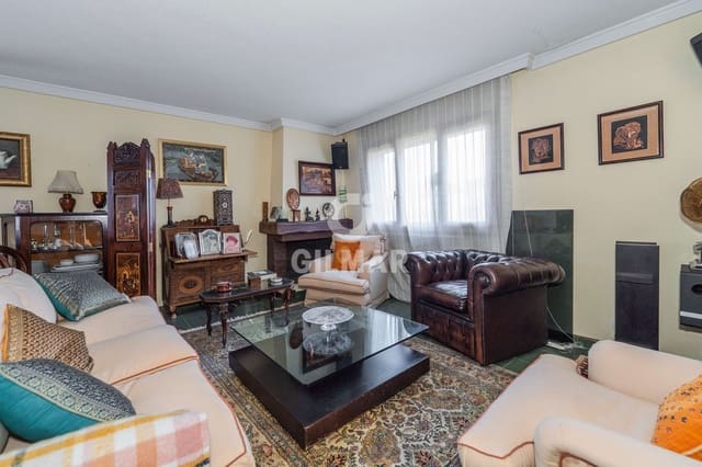 7 quarto Moradia Geminada para venda em Peñagrande, Madrid cidade com piscina garagem - 1 490 000 € (Ref: 9436516)
