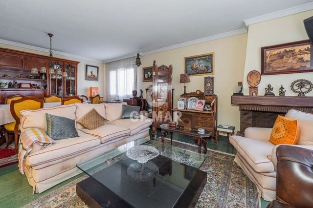 7 quarto Moradia Geminada para venda em Peñagrande, Madrid cidade com piscina garagem - 1 490 000 € (Ref: 9436516)