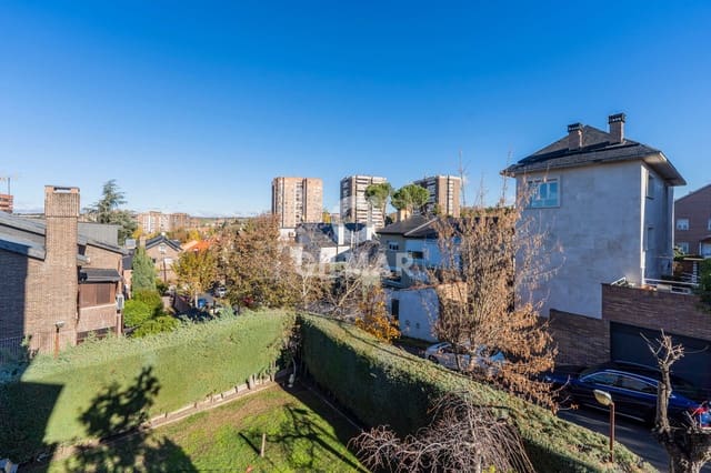 7 sovrum Semi-fristående Villa till salu i Peñagrande, Madrid stad med pool garage - 1 490 000 € (Ref: 9436516)