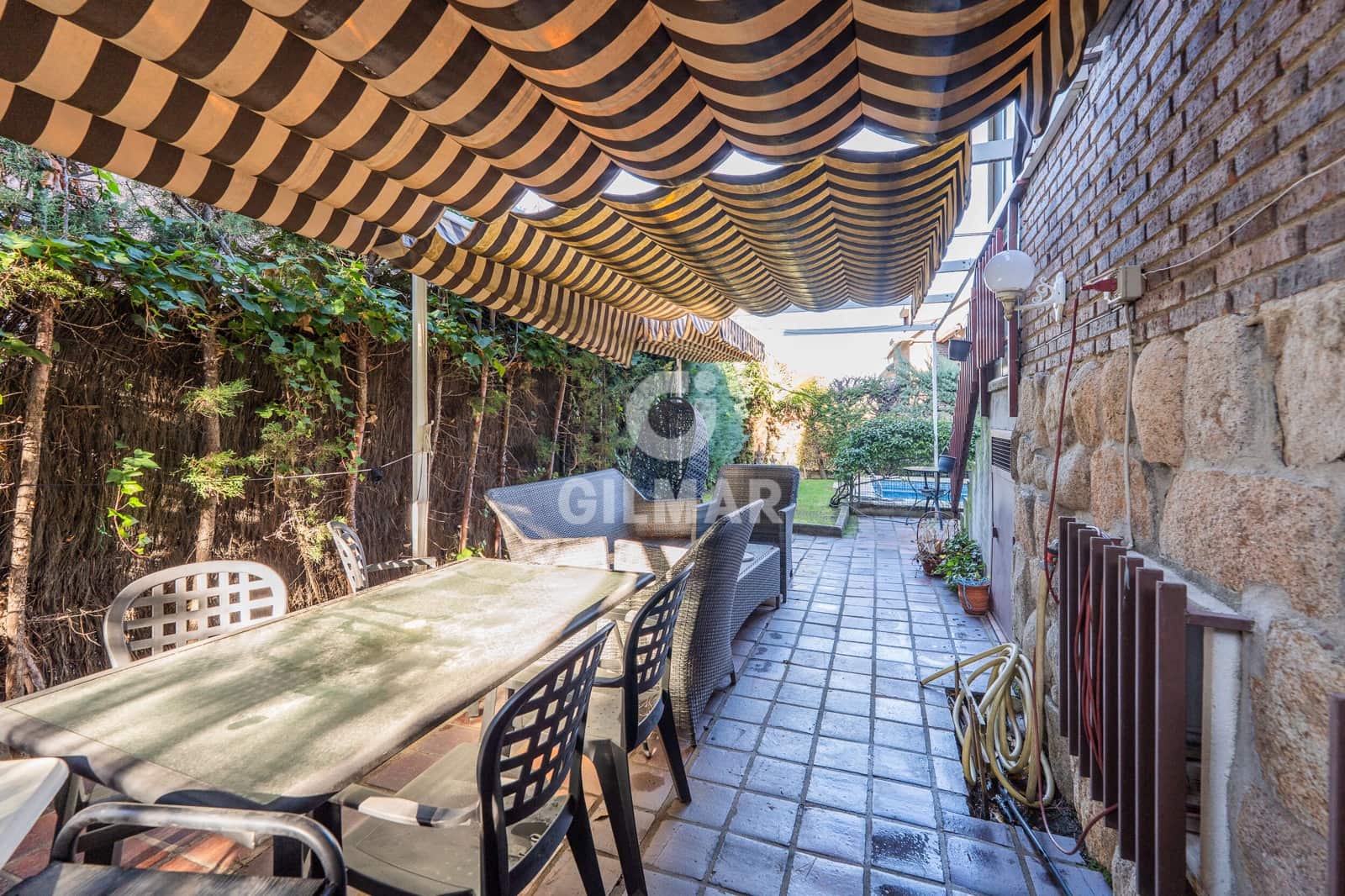 7 quarto Moradia Geminada para venda em Madrid cidade com piscina garagem - 1 490 000 € (Ref: 9436516)