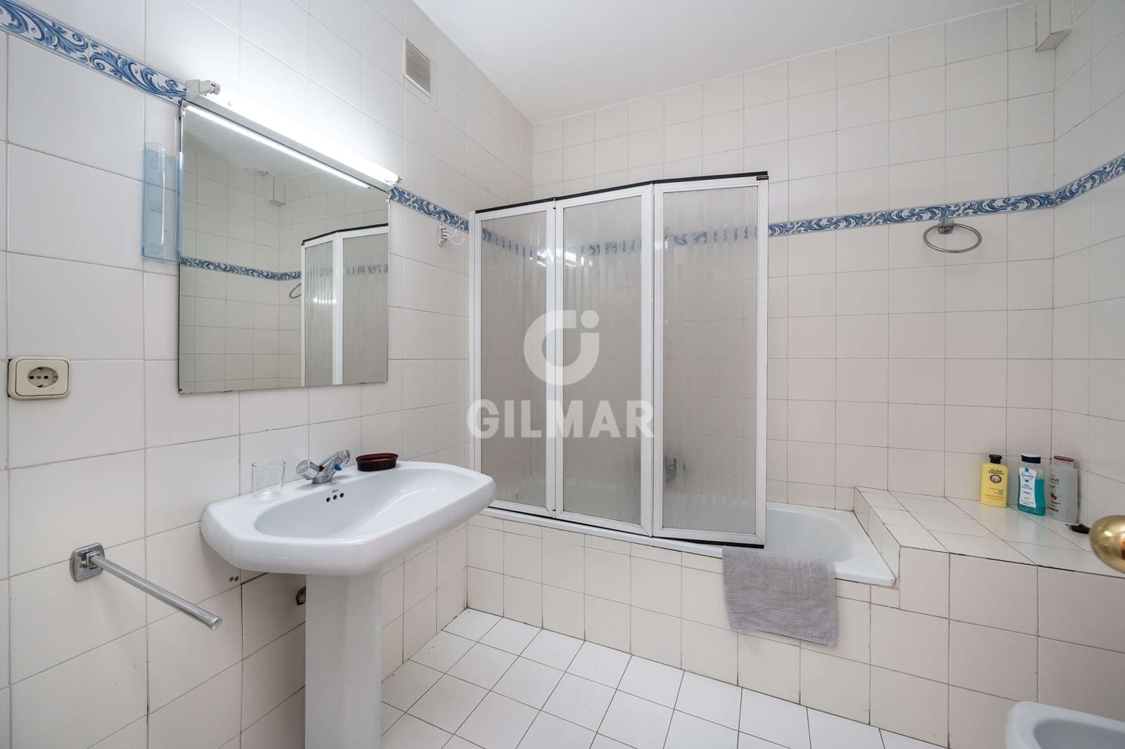 5 bedroom Terraced Villa for sale in Madrid city with pool garage - € 1,849,000 (Ref: 9444546)