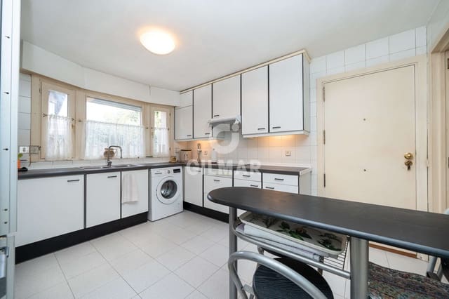 5 soveværelse Rækkehus til salg i Mirasierra, Madrid by med swimmingpool garage - € 1.849.000 (Ref: 9444546)