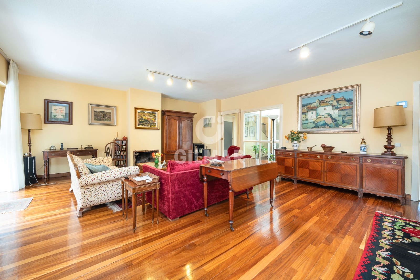 5 bedroom Terraced Villa for sale in Madrid city with pool garage - € 1,849,000 (Ref: 9444546)