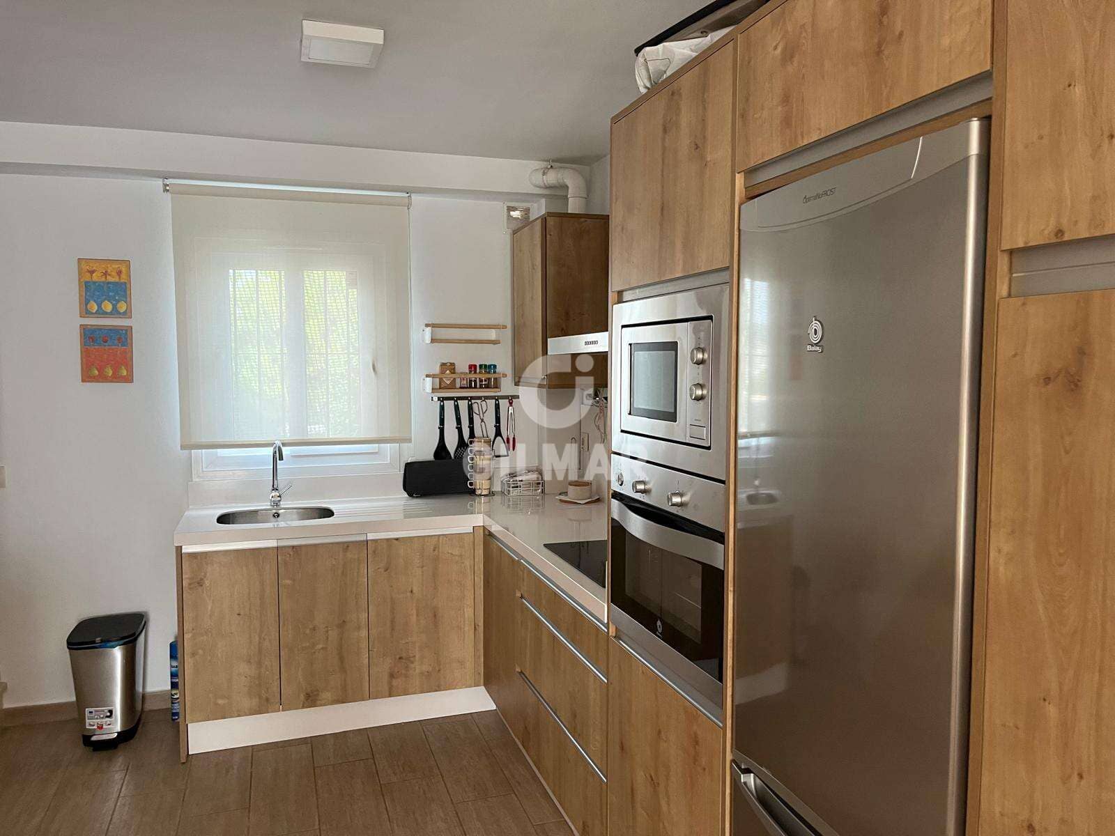 3 soveværelse Semi-Rækkehus til salg i Zahara de los Atunes med swimmingpool garage - € 465.000 (Ref: 9445467)