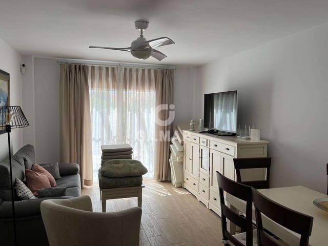 3 soveværelse Semi-Rækkehus til salg i Zahara de los Atunes, Barbate med swimmingpool garage - € 465.000 (Ref: 9445467)