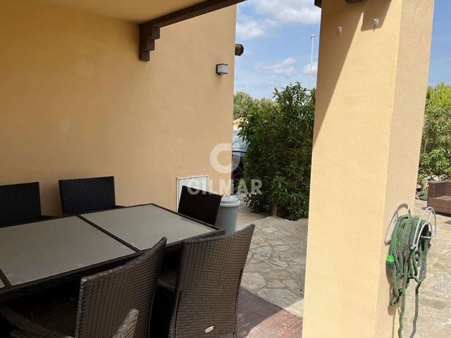 3 soveværelse Semi-Rækkehus til salg i Zahara de los Atunes, Barbate med swimmingpool garage - € 465.000 (Ref: 9445467)