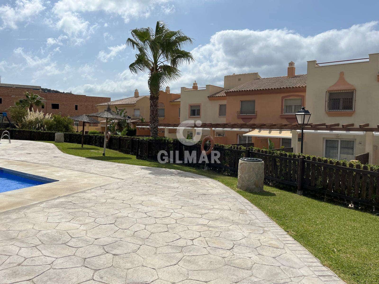 3 soveværelse Semi-Rækkehus til salg i Zahara de los Atunes med swimmingpool garage - € 465.000 (Ref: 9445467)