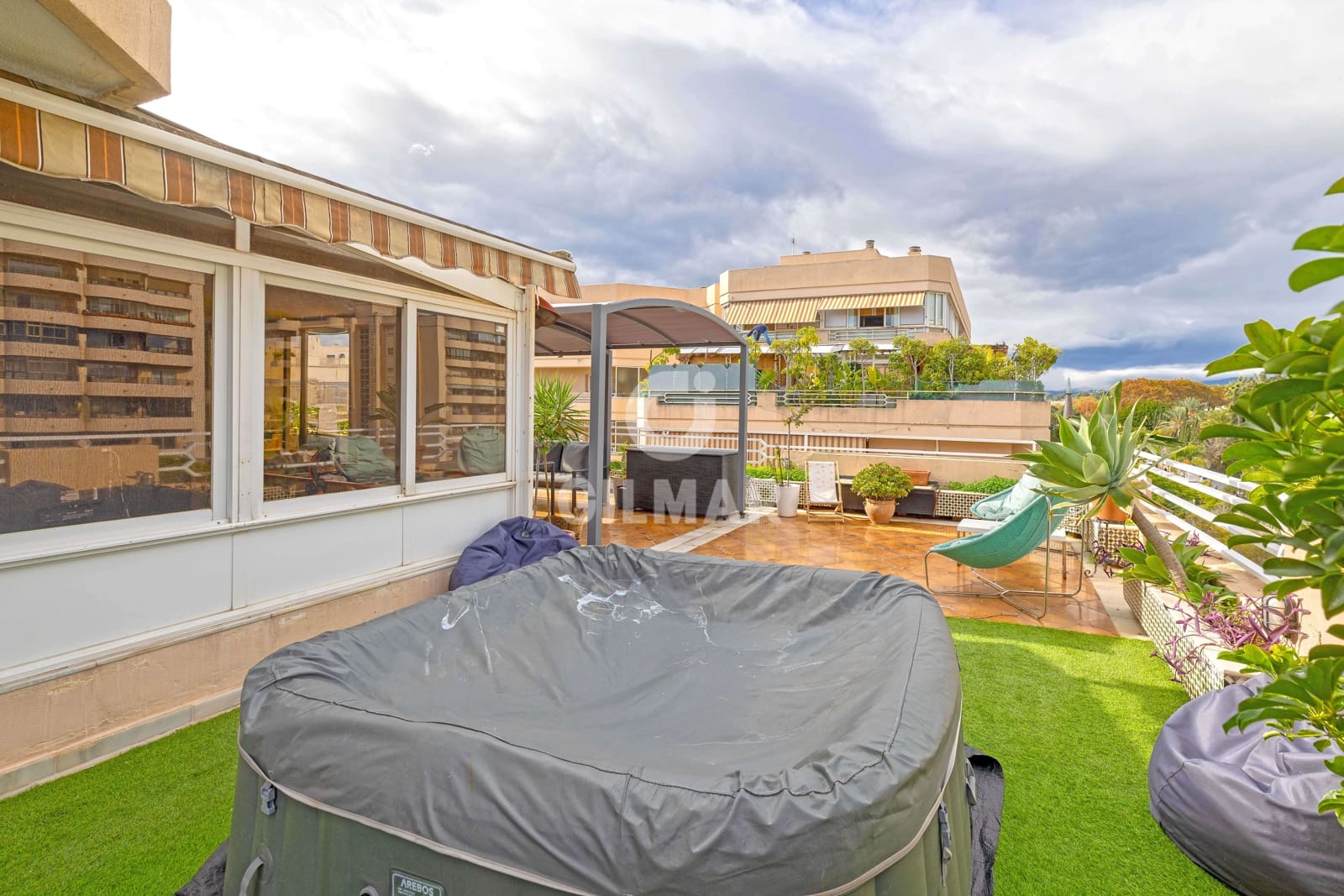 3 soveværelse Lejlighed til salg i Marbella med garage - € 790.000 (Ref: 9447311)