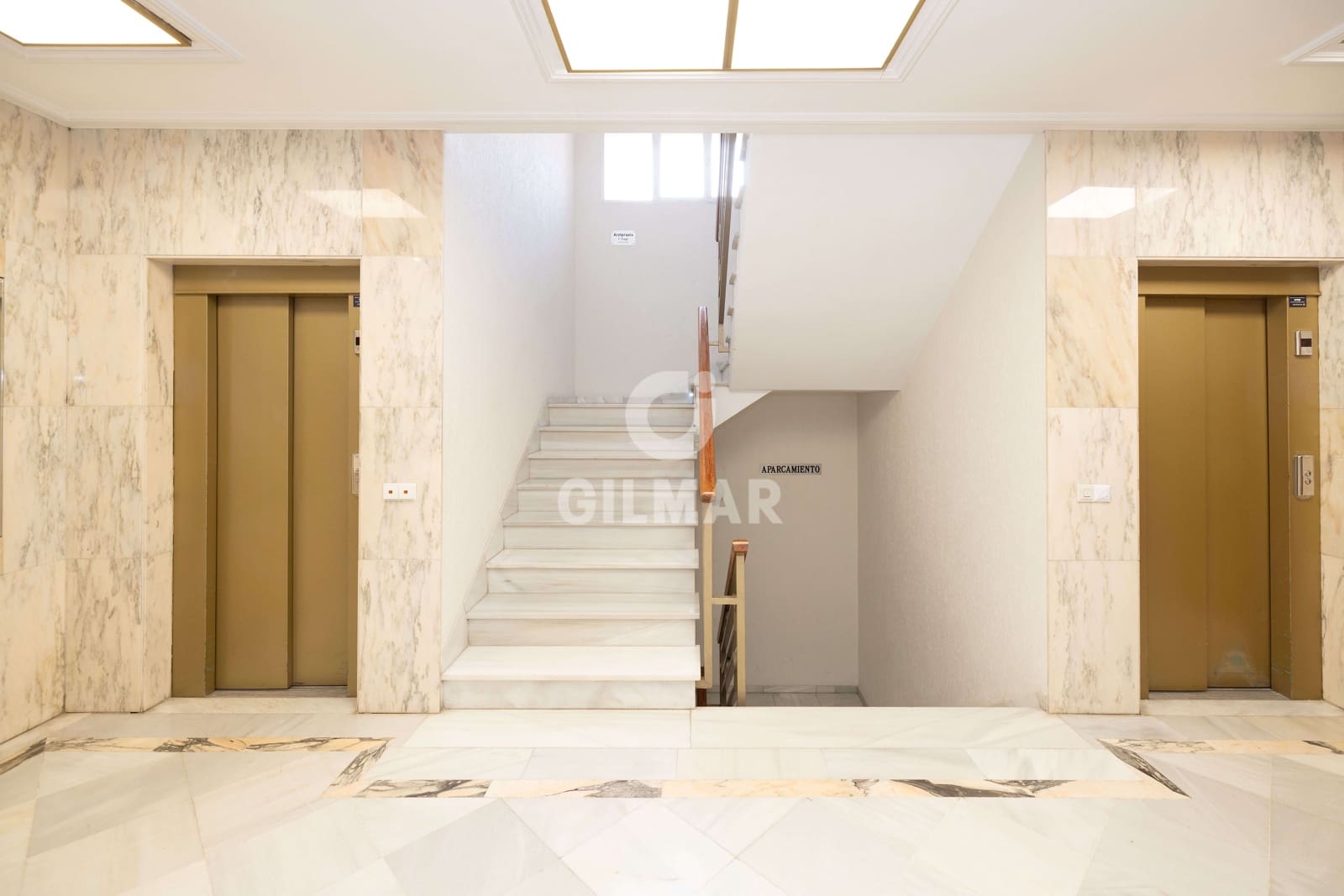 3 soveværelse Lejlighed til salg i Marbella med garage - € 790.000 (Ref: 9447311)