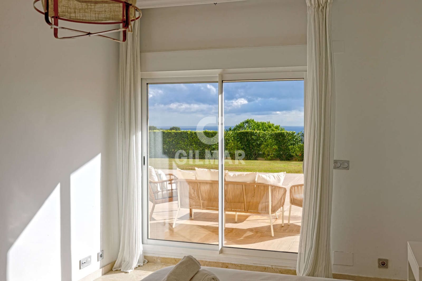 3 bedroom Flat for sale in Sotogrande with garage - € 550,000 (Ref: 9449389)