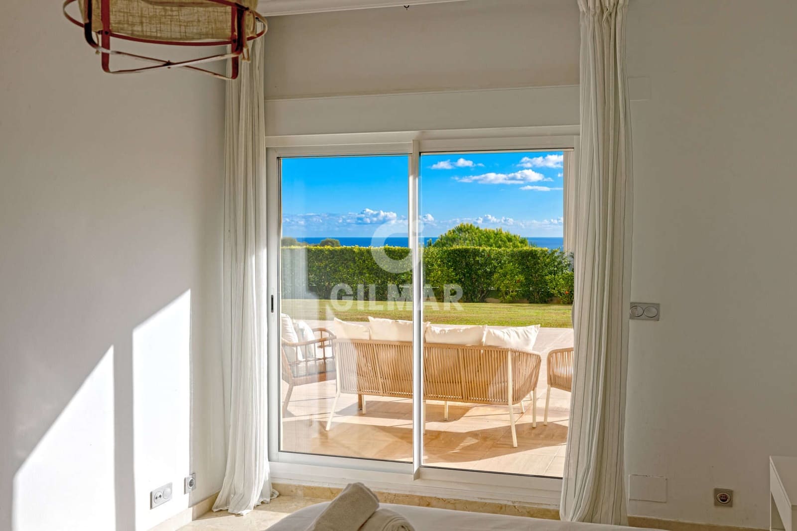 3 bedroom Flat for sale in Sotogrande with garage - € 550,000 (Ref: 9449389)