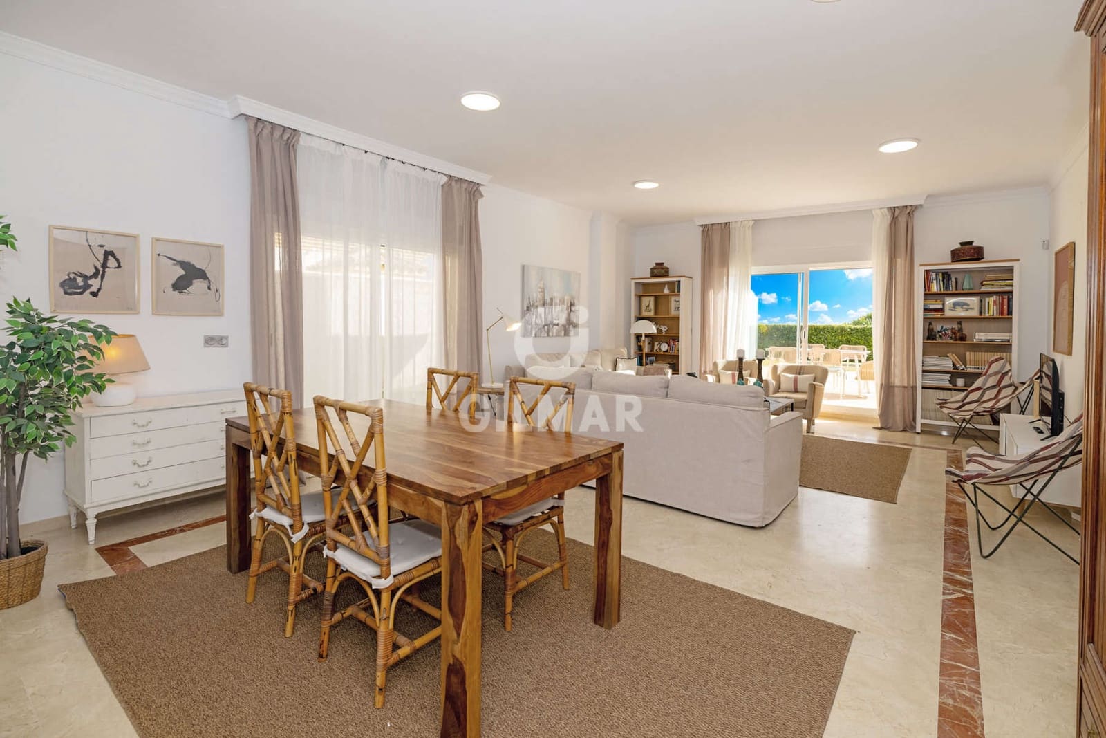 3 bedroom Flat for sale in Sotogrande with garage - € 550,000 (Ref: 9449389)