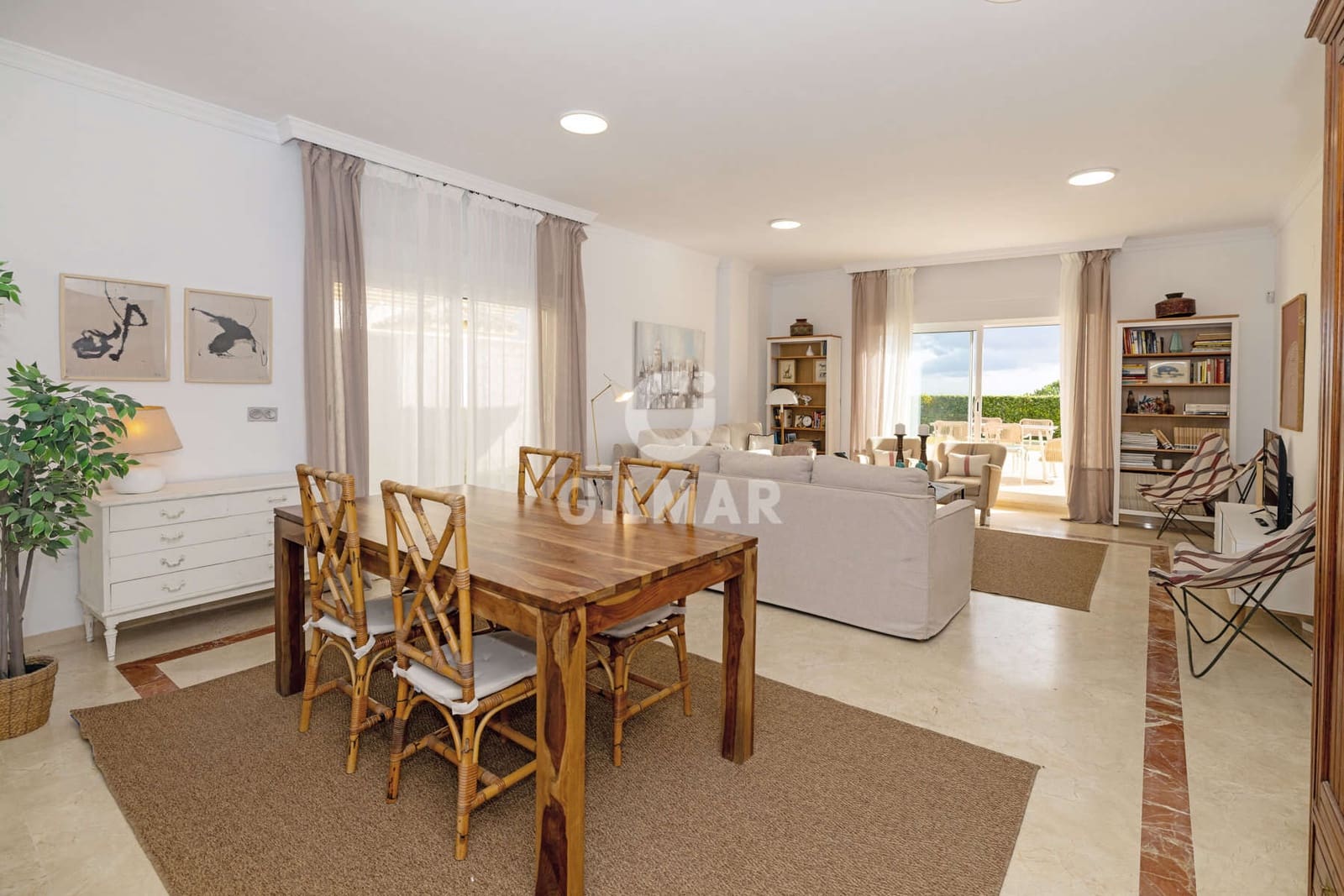 3 bedroom Flat for sale in Sotogrande with garage - € 550,000 (Ref: 9449389)