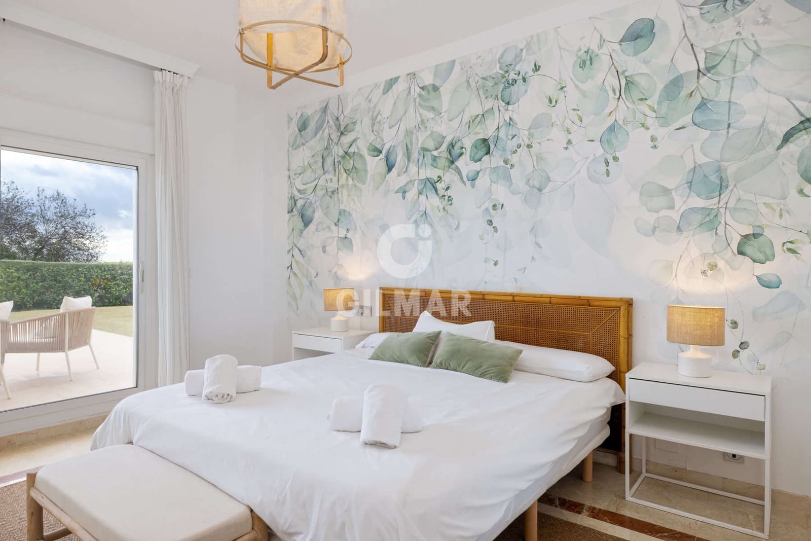 3 bedroom Flat for sale in Sotogrande with garage - € 550,000 (Ref: 9449389)