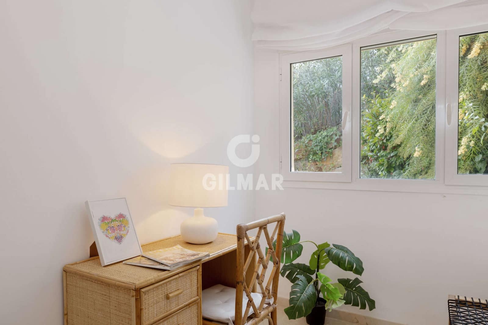 3 bedroom Flat for sale in Sotogrande with garage - € 550,000 (Ref: 9449389)