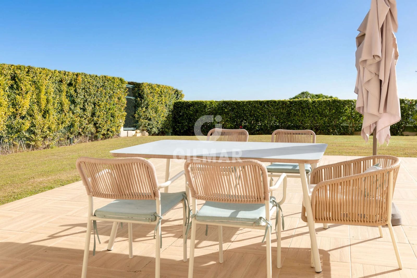 3 bedroom Flat for sale in Sotogrande with garage - € 550,000 (Ref: 9449389)