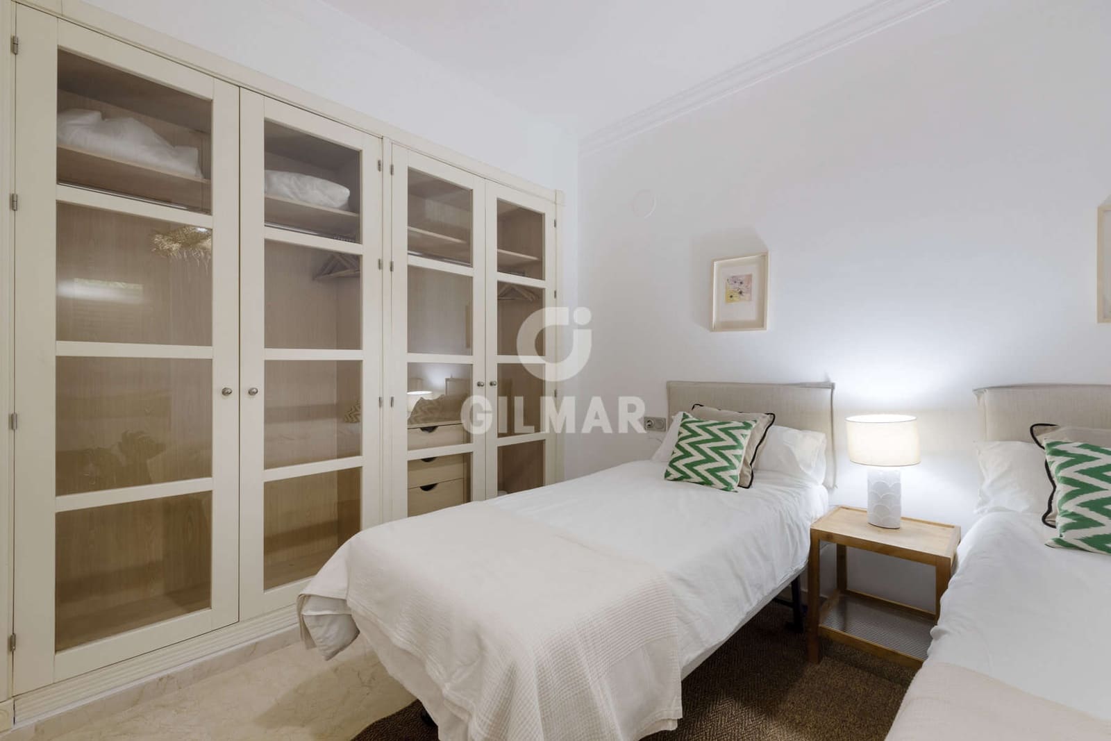 3 bedroom Flat for sale in Sotogrande with garage - € 550,000 (Ref: 9449389)