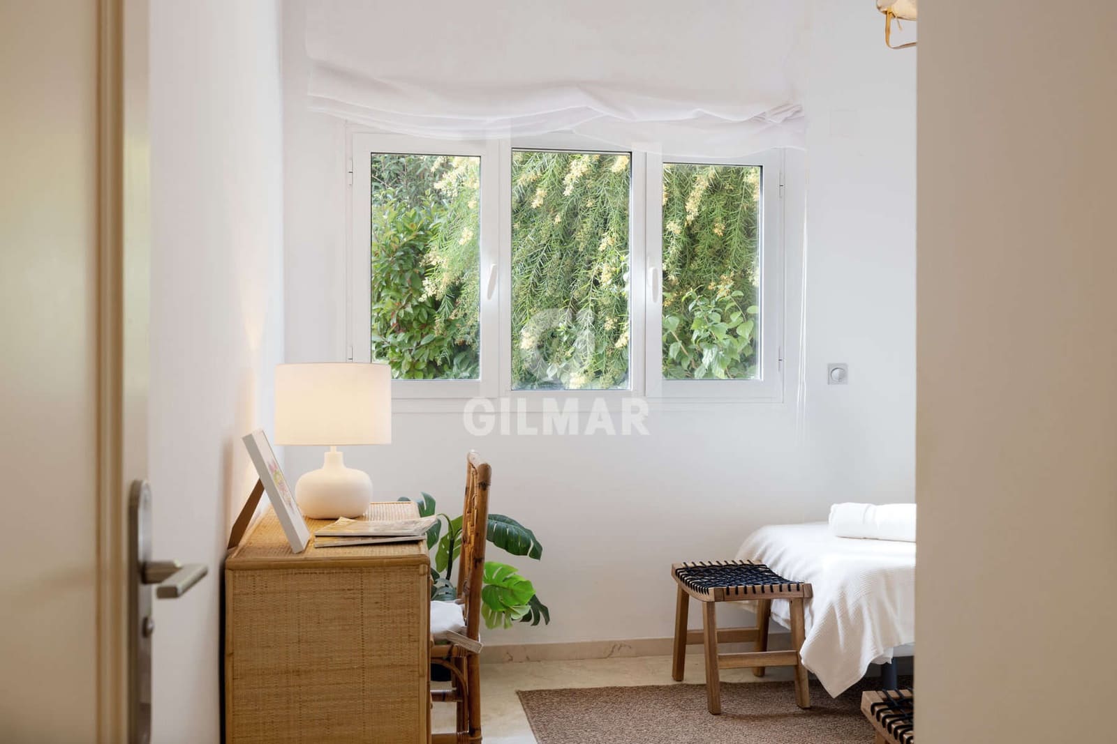 3 bedroom Flat for sale in Sotogrande with garage - € 550,000 (Ref: 9449389)