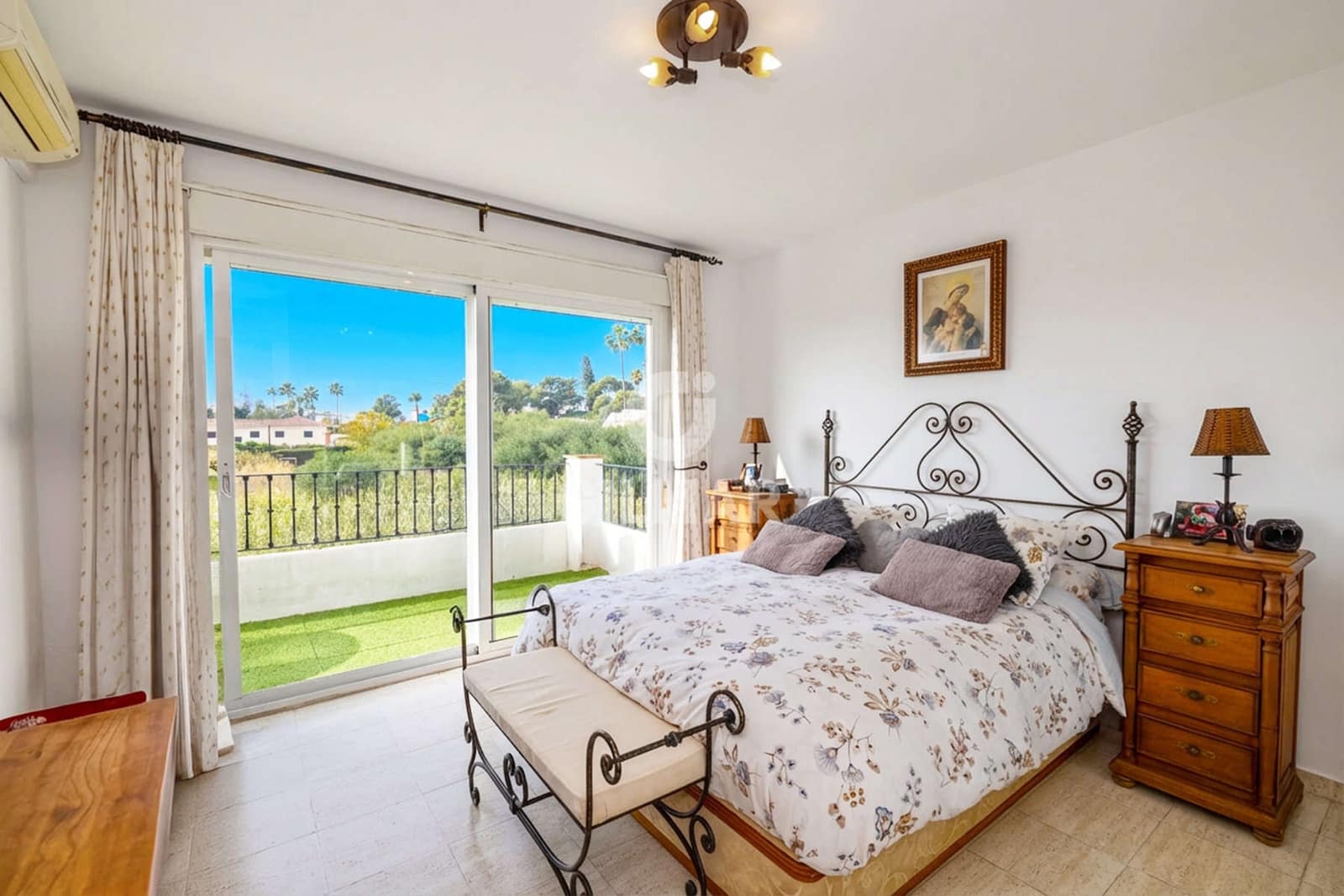 3 soverom Leilighet til salgs i Estepona - € 300 000 (Ref: 9451096)