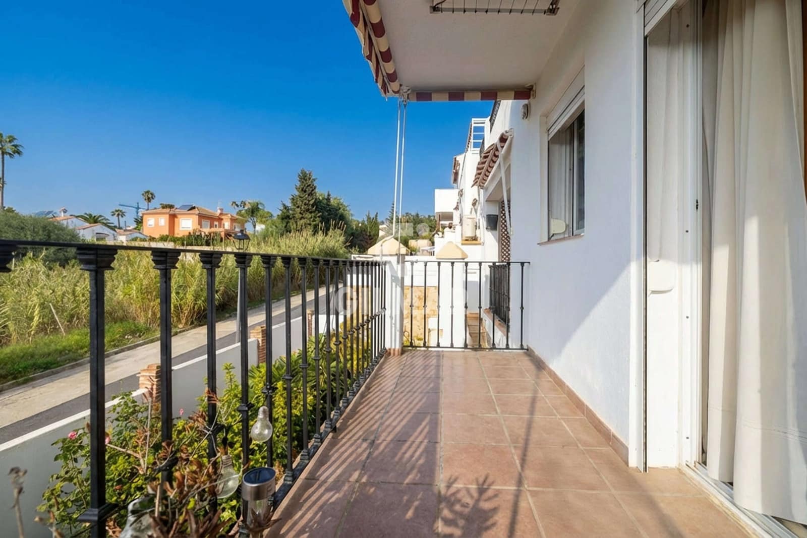 3 soverom Leilighet til salgs i Estepona - € 300 000 (Ref: 9451096)