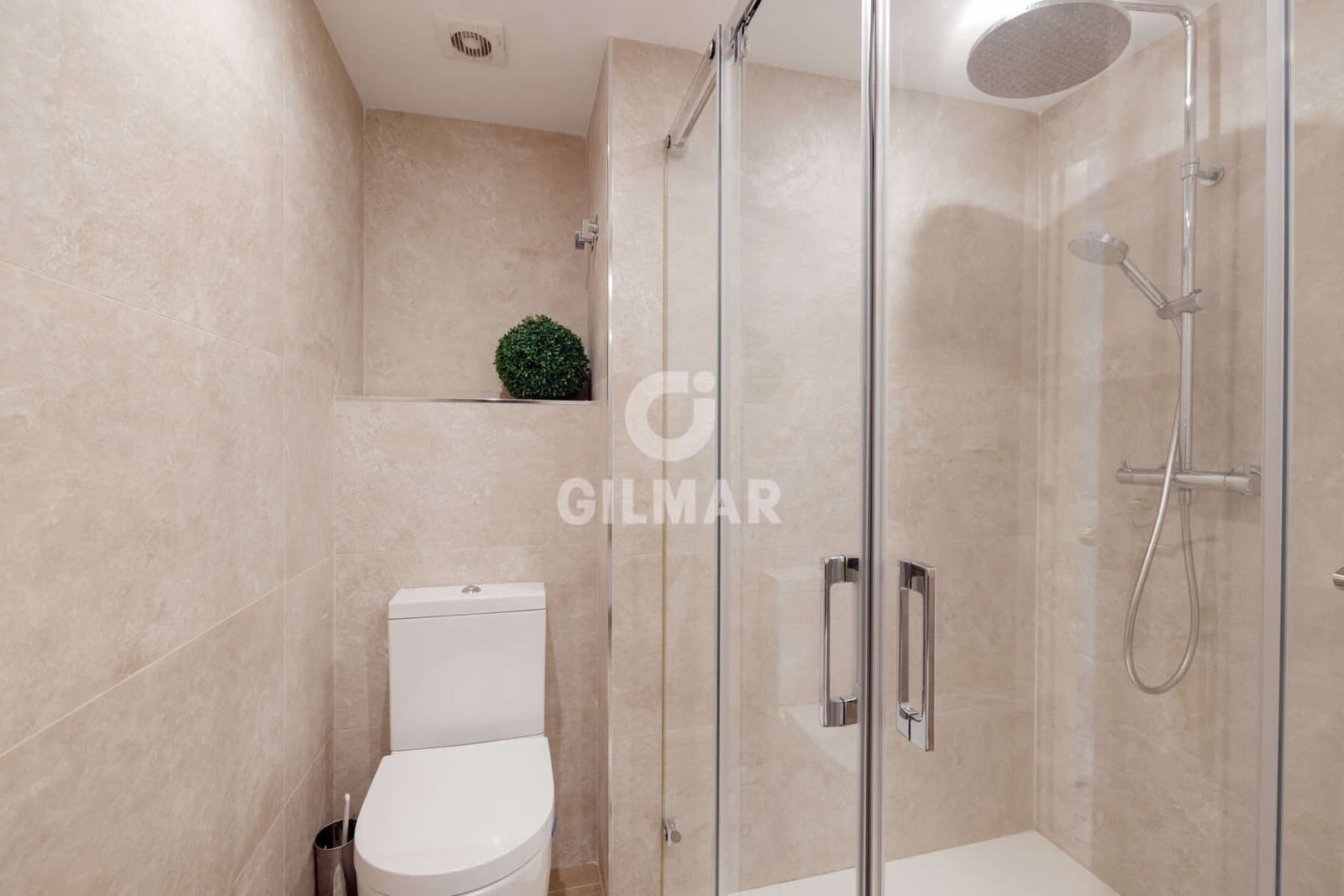 4 makuuhuone Kattohuoneisto myytävänä paikassa Atalaya-Isdabe mukana 
autotalli - 1 290 000 € (Ref: 9451097)