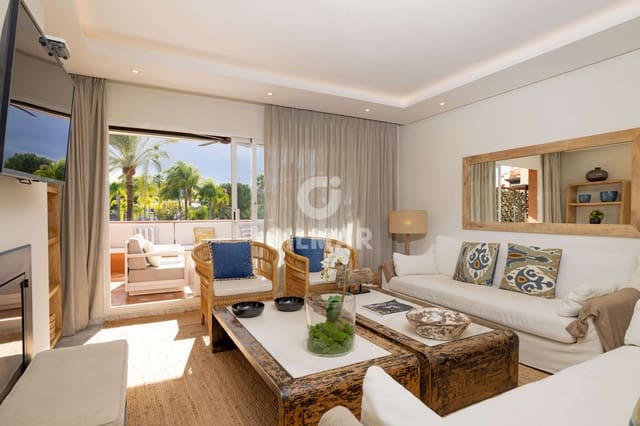 4 soverom Penthouse til salgs i Atalaya-Isdabe, Estepona med garasje - € 1 290 000 (Ref: 9451097)