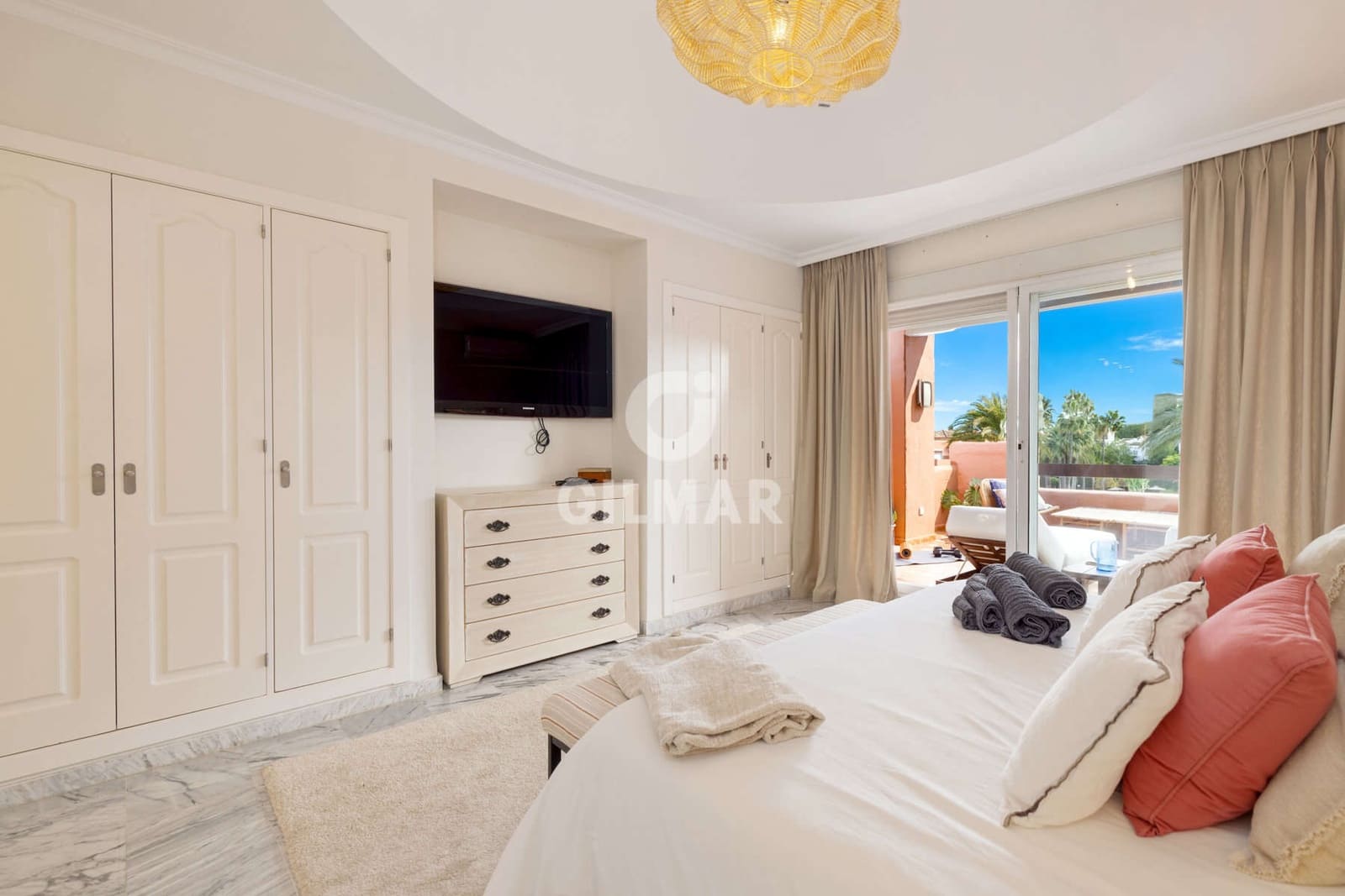 4 makuuhuone Kattohuoneisto myytävänä paikassa Atalaya-Isdabe mukana 
autotalli - 1 290 000 € (Ref: 9451097)